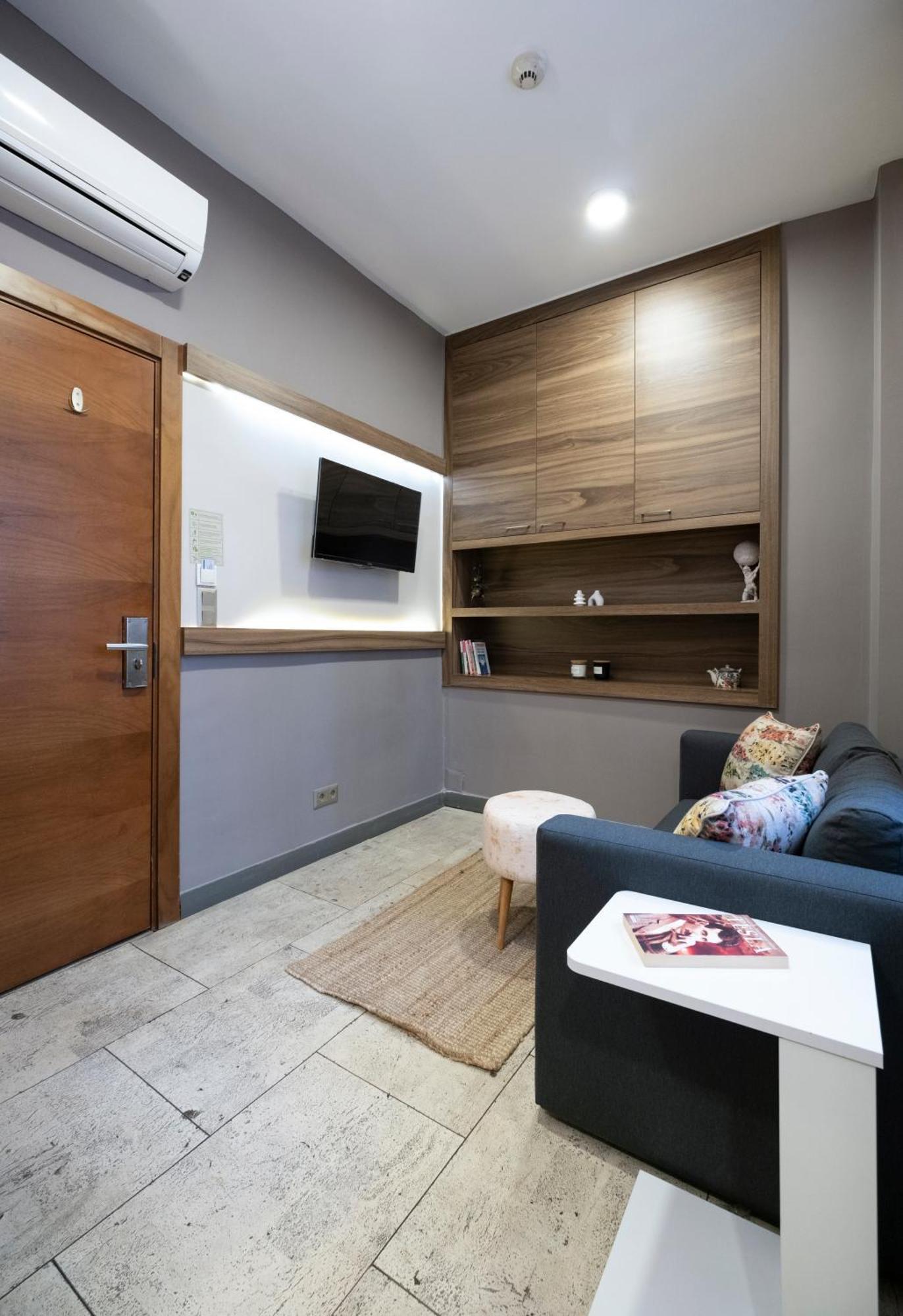 The Pera Hotel Istanbul Exterior photo