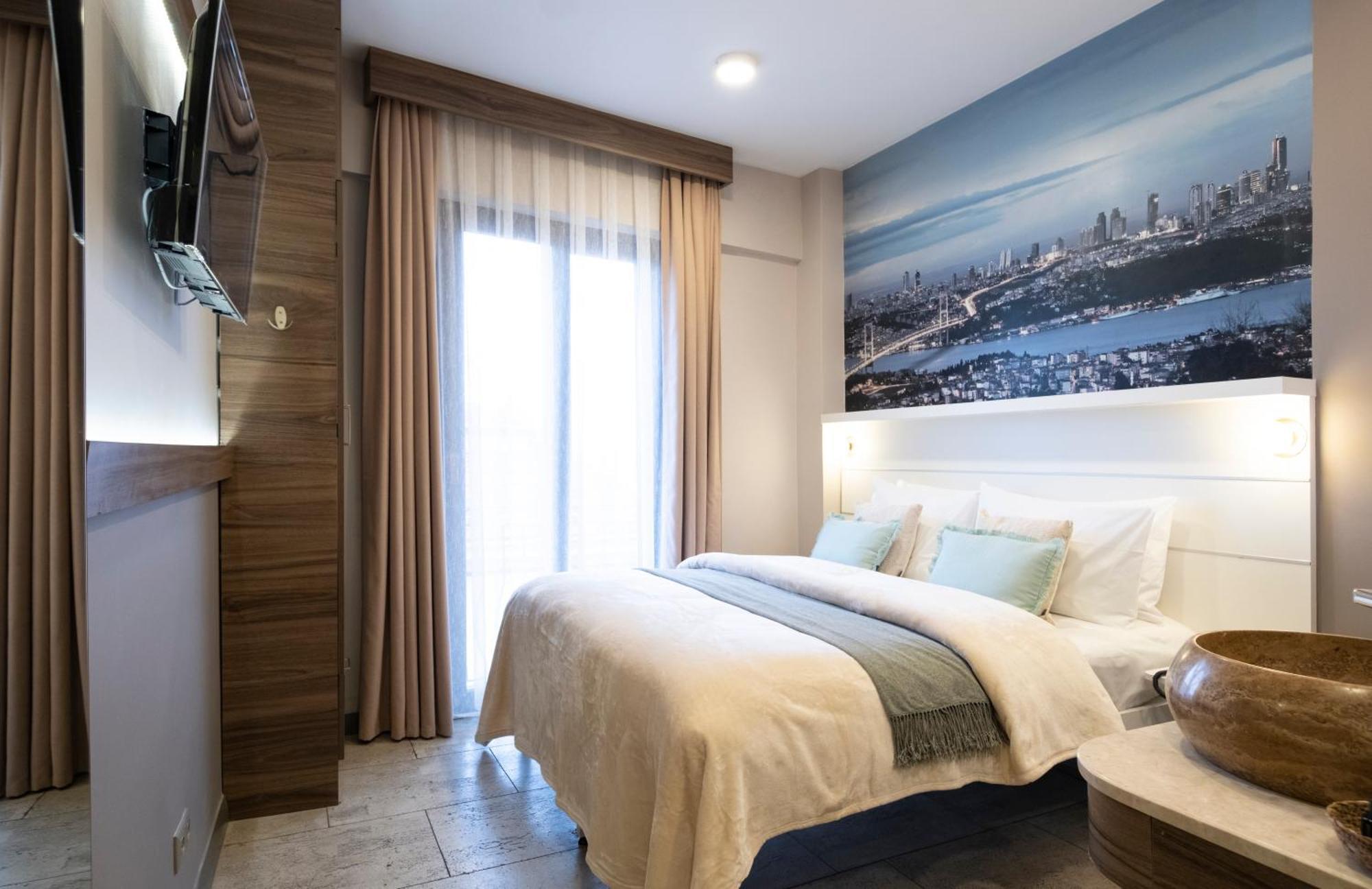The Pera Hotel Istanbul Exterior photo