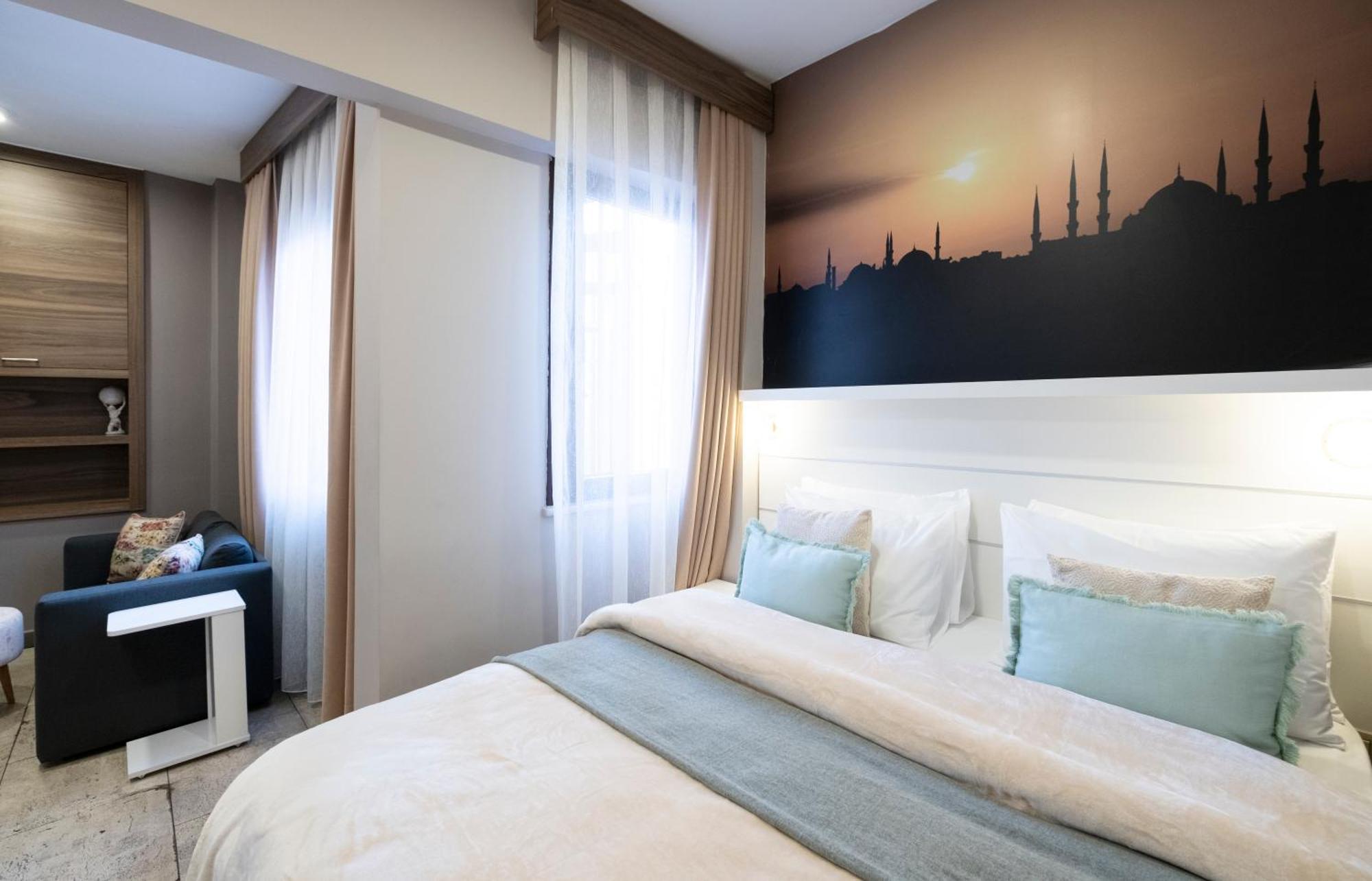 The Pera Hotel Istanbul Exterior photo