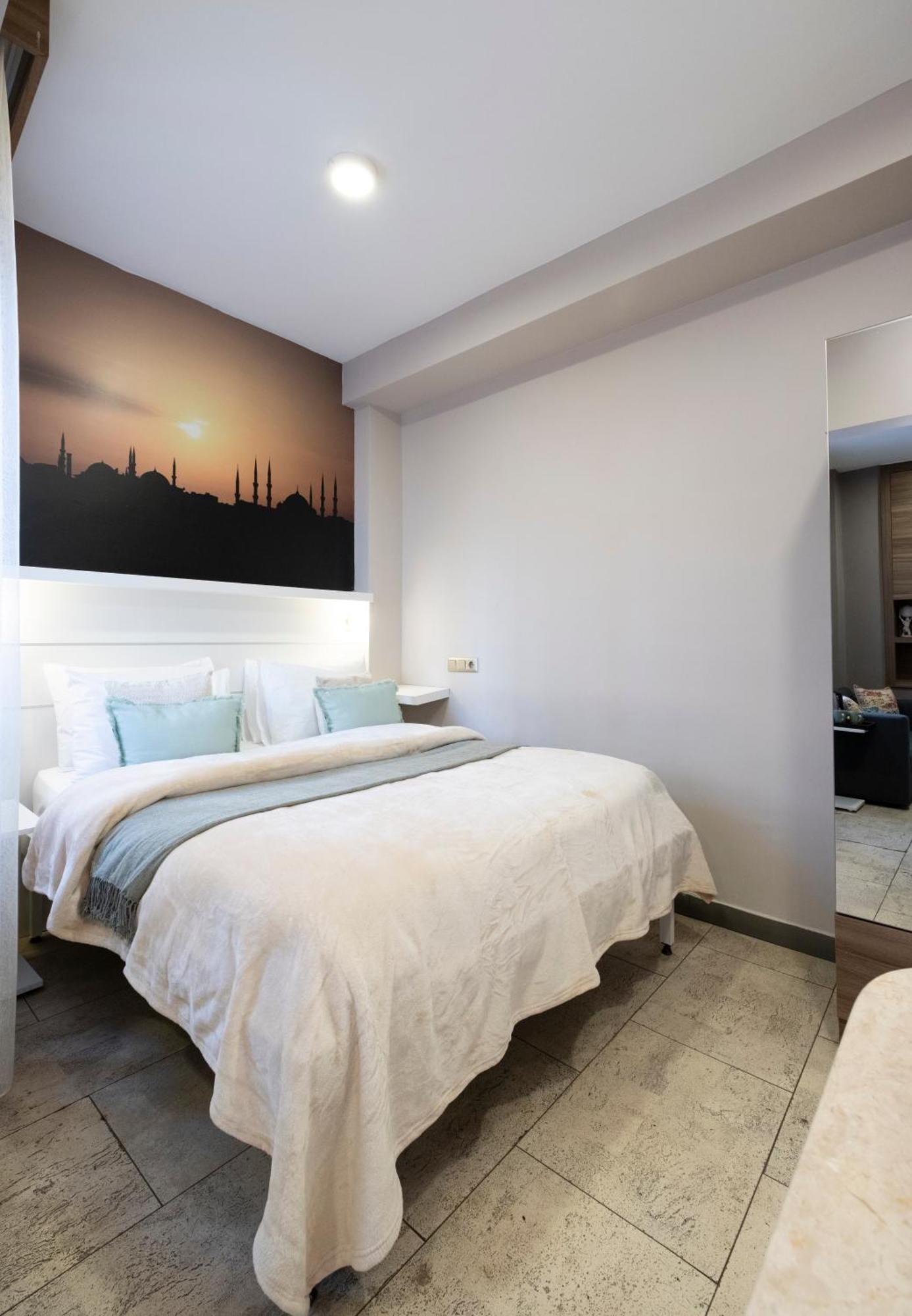 The Pera Hotel Istanbul Exterior photo